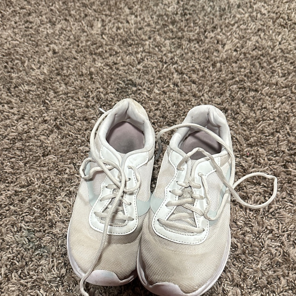 Women's White Sneakers